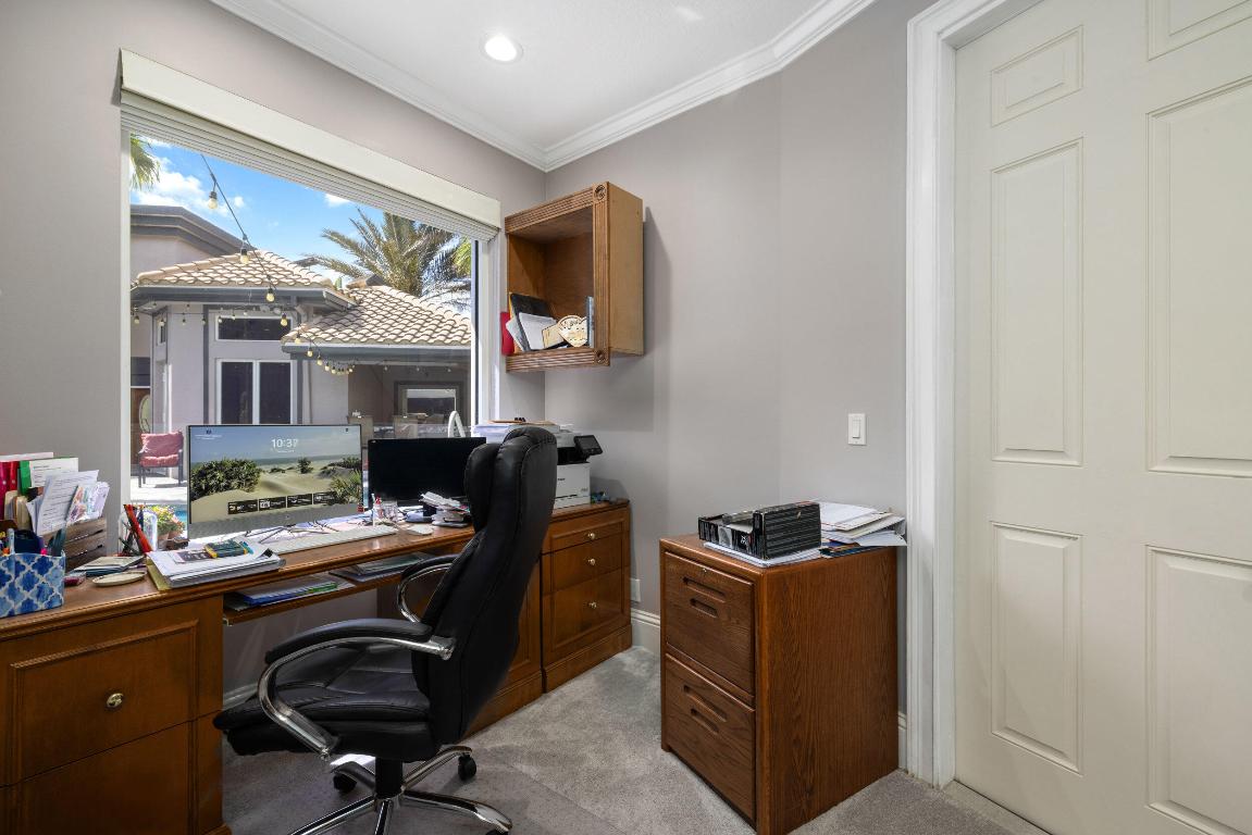 6595 NW 32nd Terrace