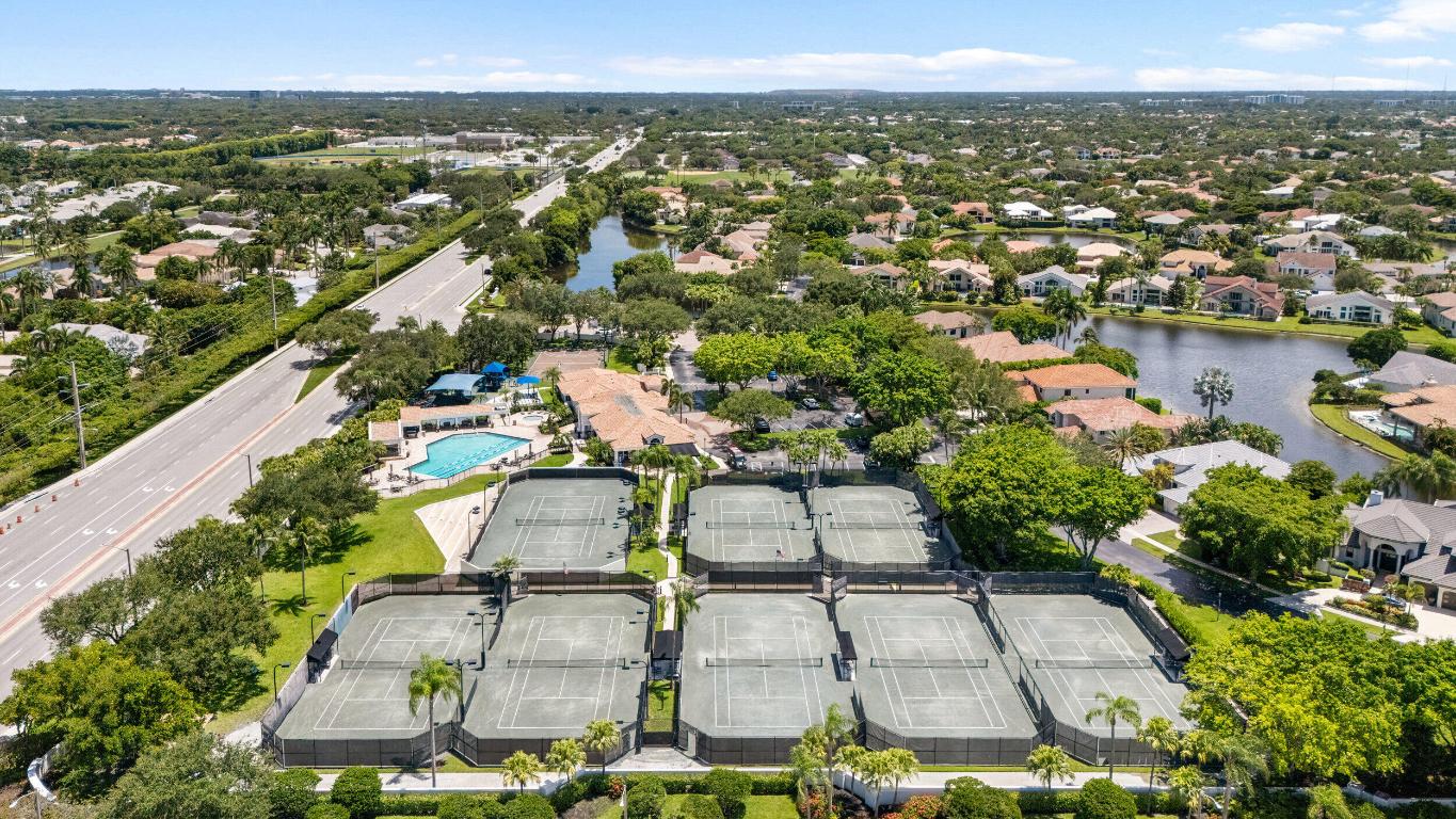 6595 NW 32nd Terrace