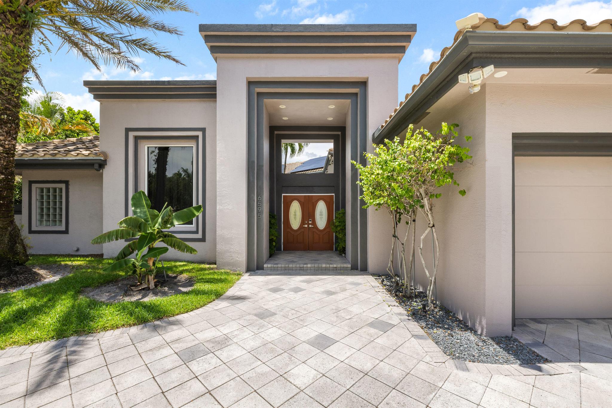 6595 NW 32nd Terrace