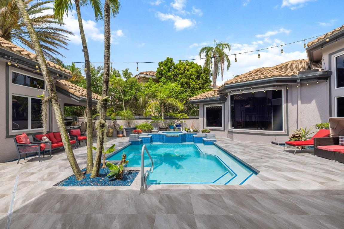 6595 NW 32nd Terrace