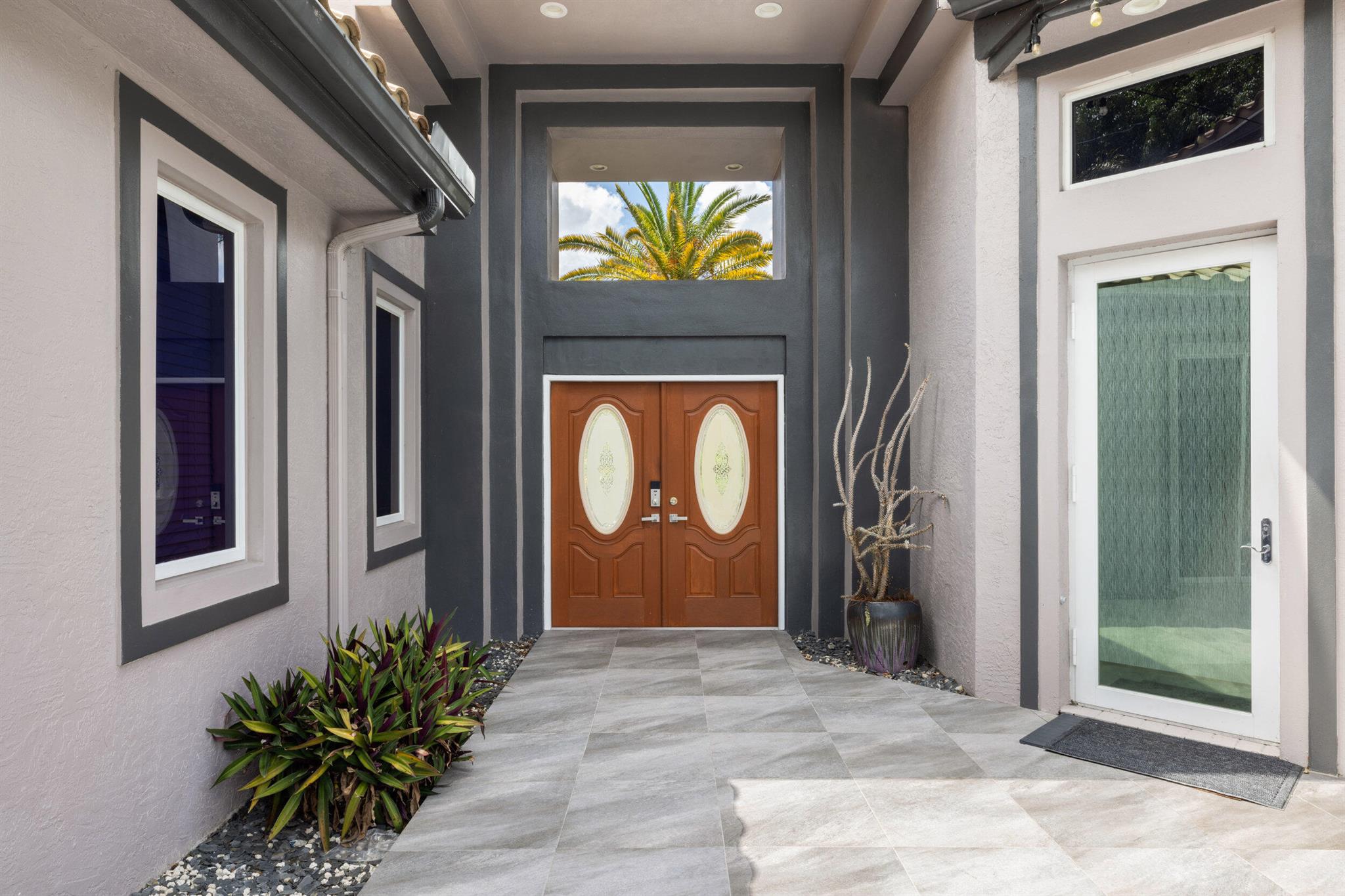 6595 NW 32nd Terrace