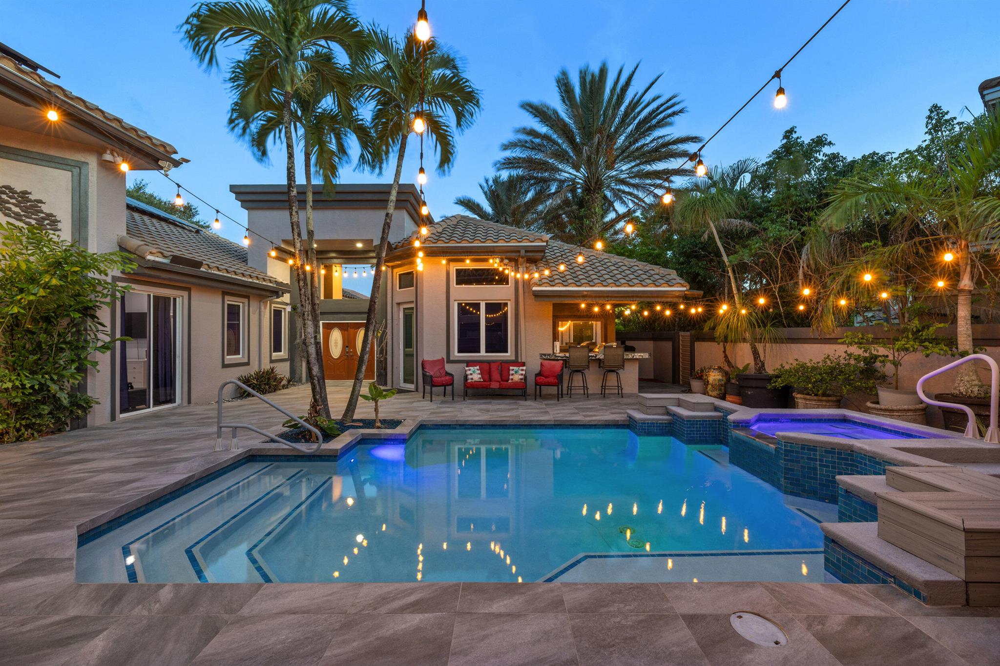 6595 NW 32nd Terrace