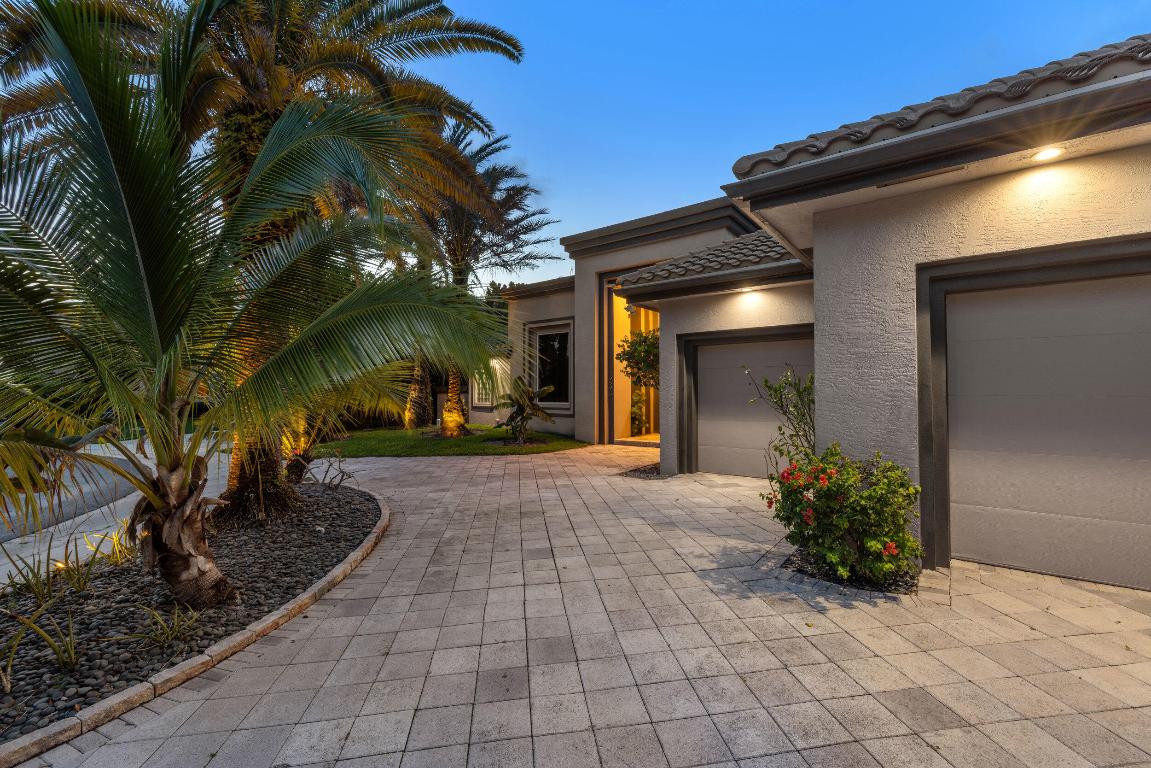 6595 NW 32nd Terrace