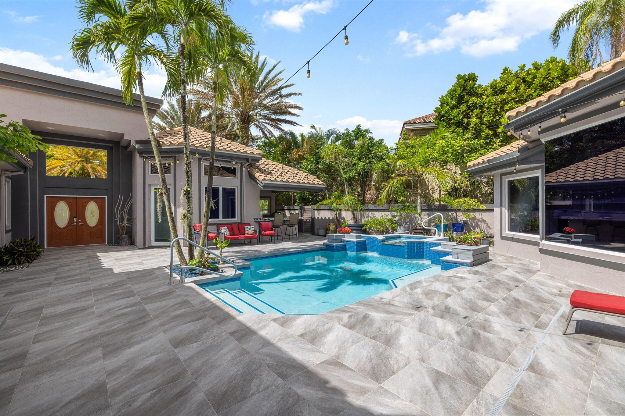 6595 NW 32nd Terrace