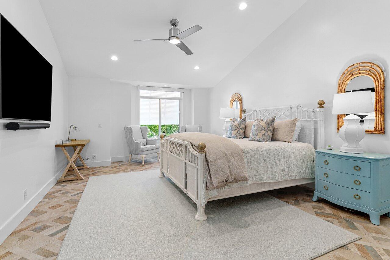 2115 S Ocean Boulevard 3