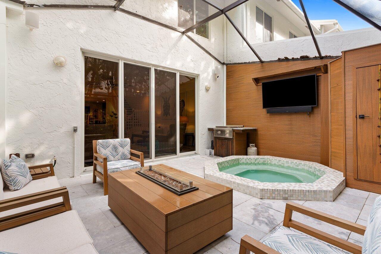 2115 S Ocean Boulevard 3