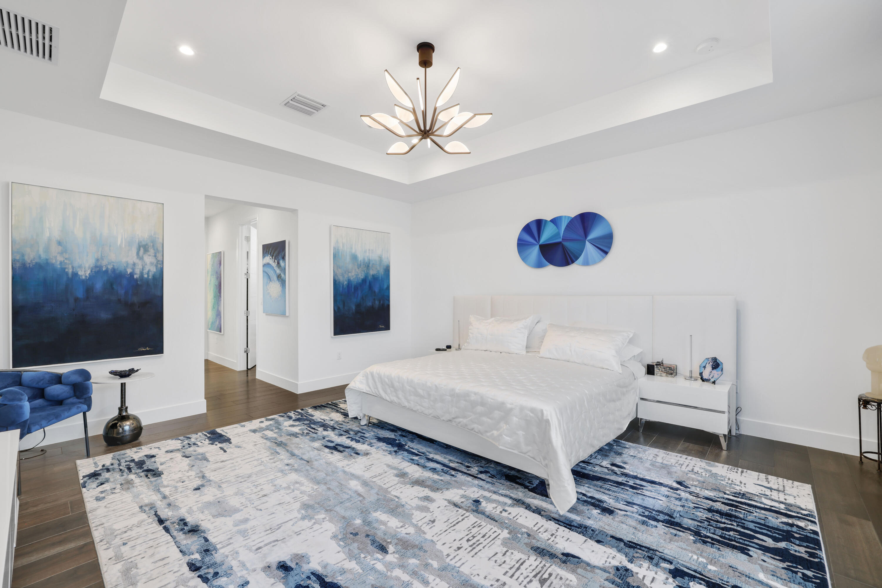 17052 Rainbow Falls Trail