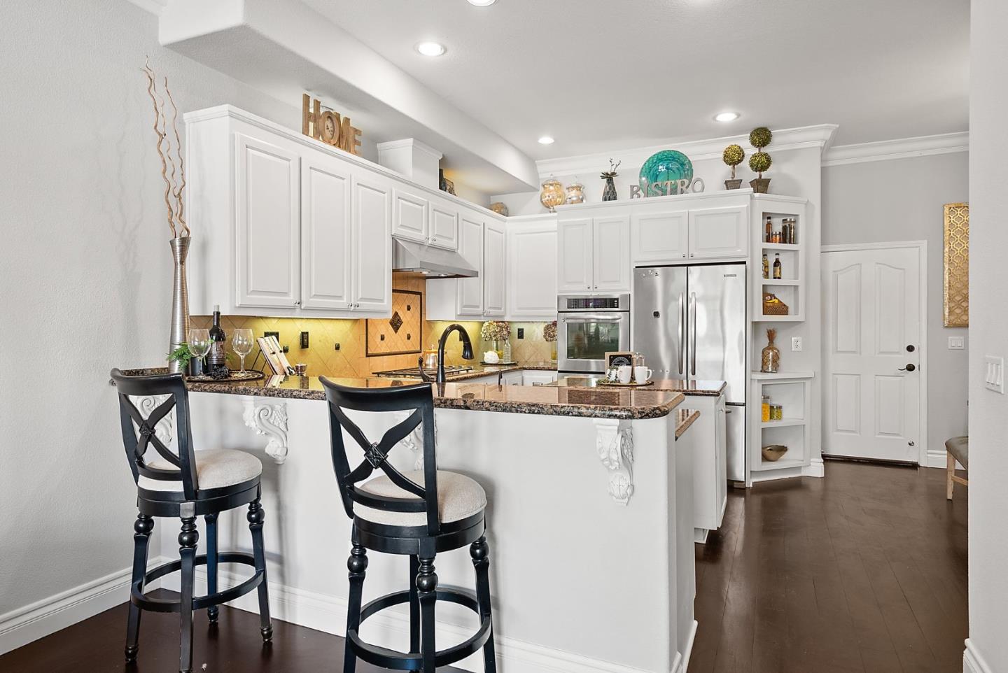 2182 Vizcaya Circle