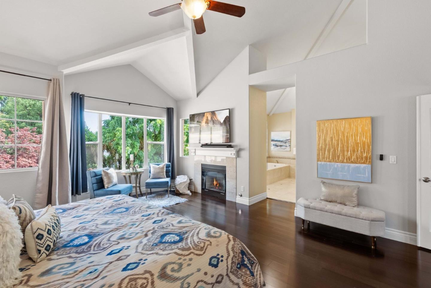 2182 Vizcaya Circle