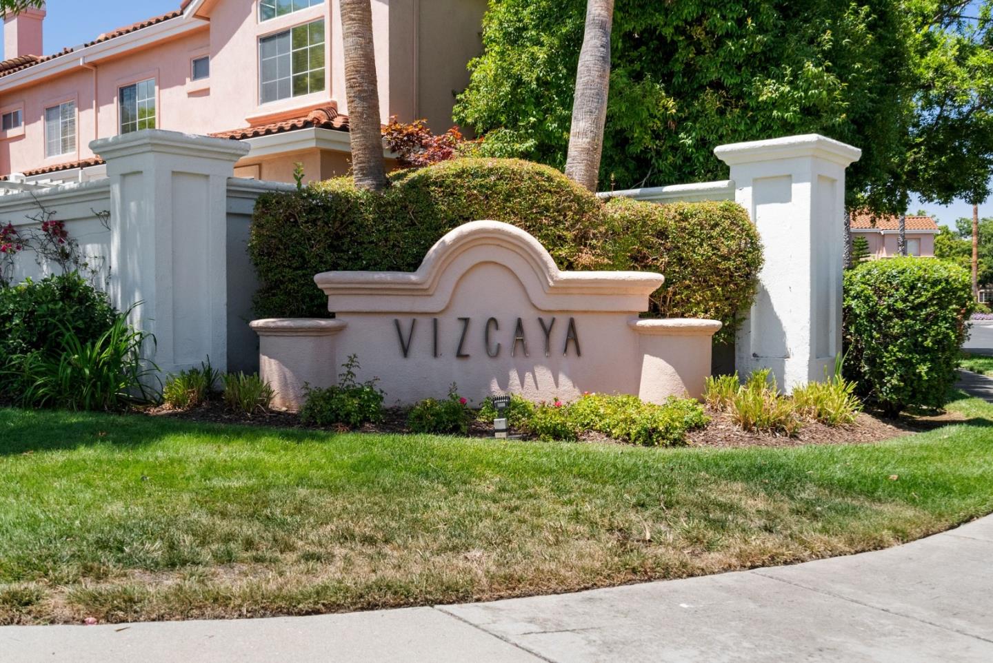 2182 Vizcaya Circle