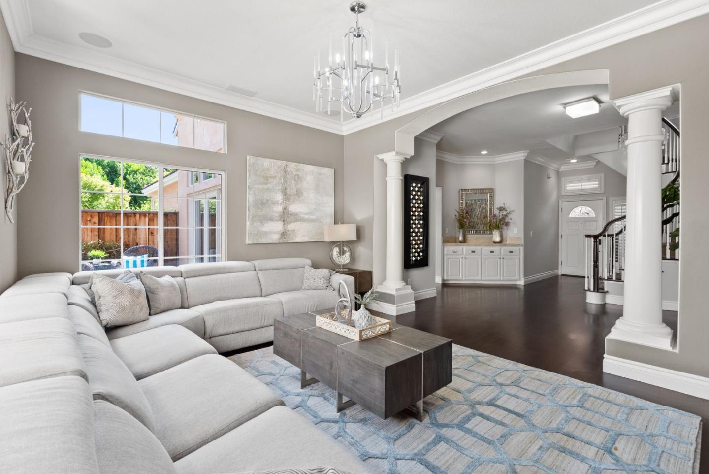 2182 Vizcaya Circle