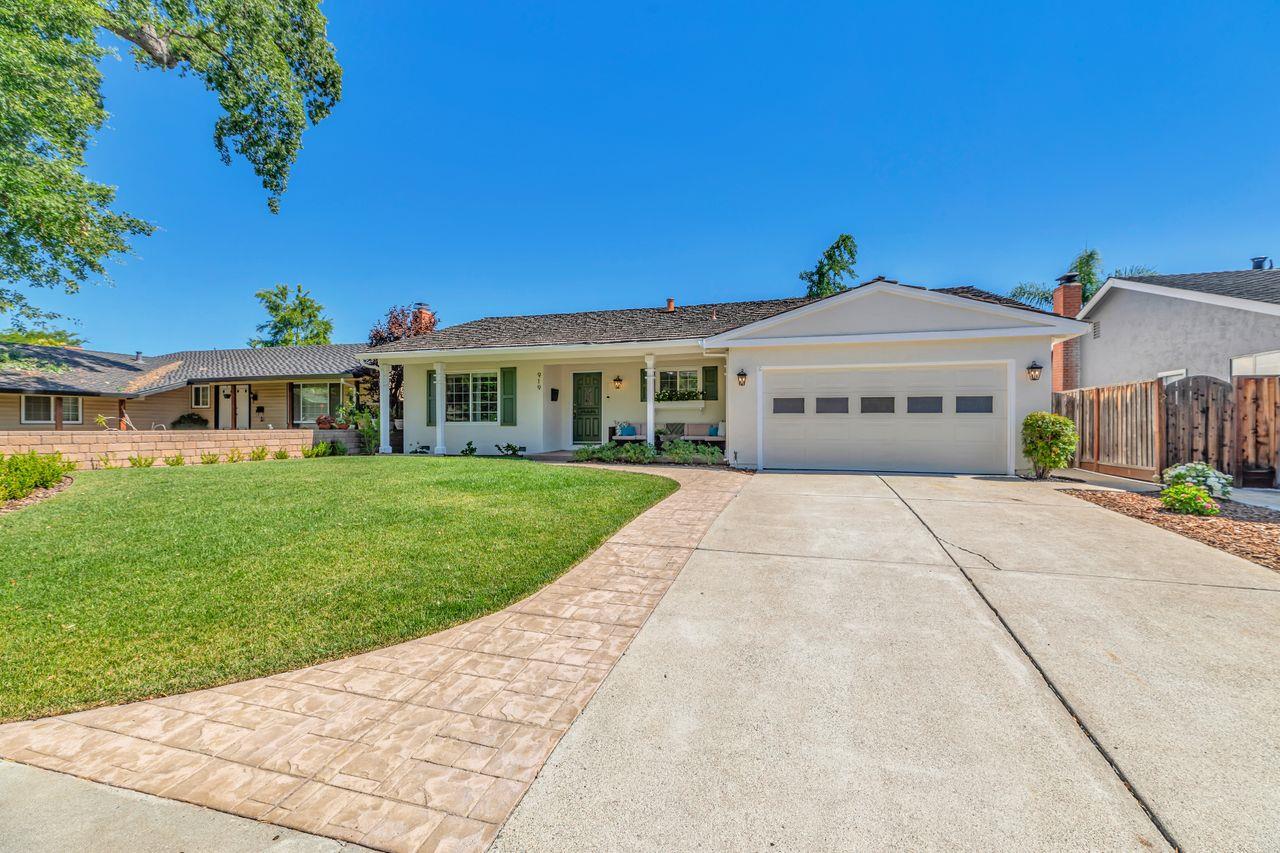 919 Maclay DR