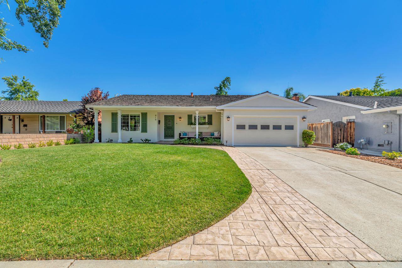919 Maclay DR