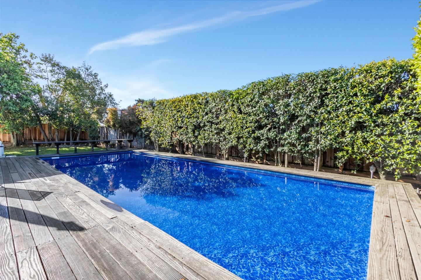 3544 Slopeview DR
