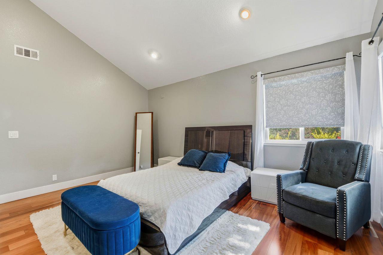 4802 Rio Vista Avenue