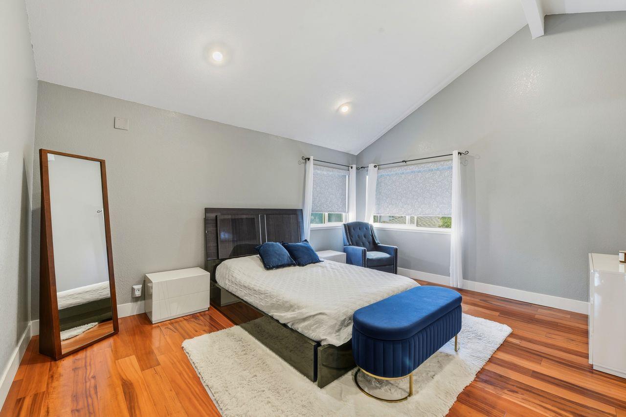 4802 Rio Vista Avenue