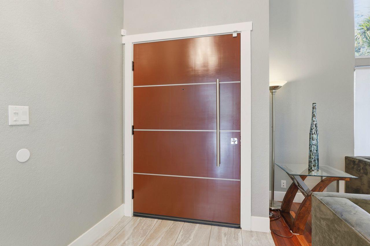 4802 Rio Vista Avenue