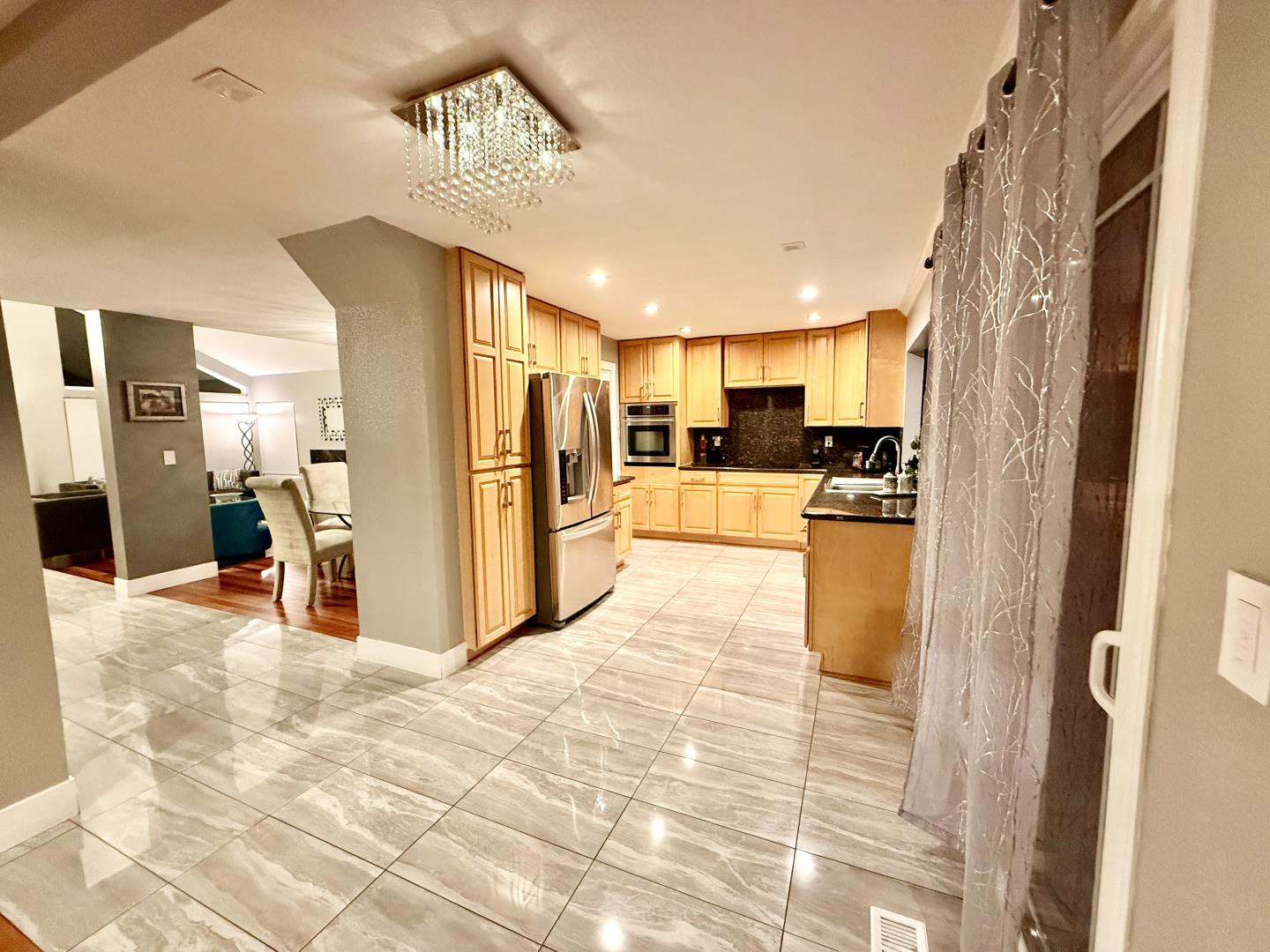 4802 Rio Vista Avenue