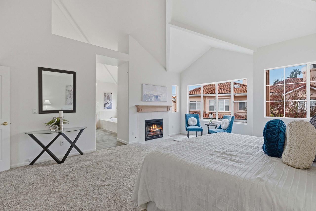 2207 Vizcaya Circle