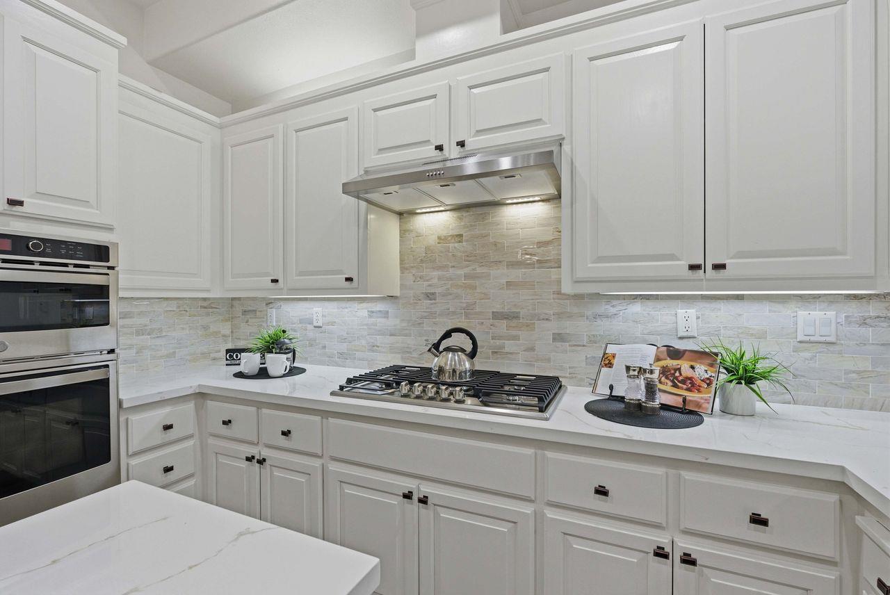 2207 Vizcaya Circle