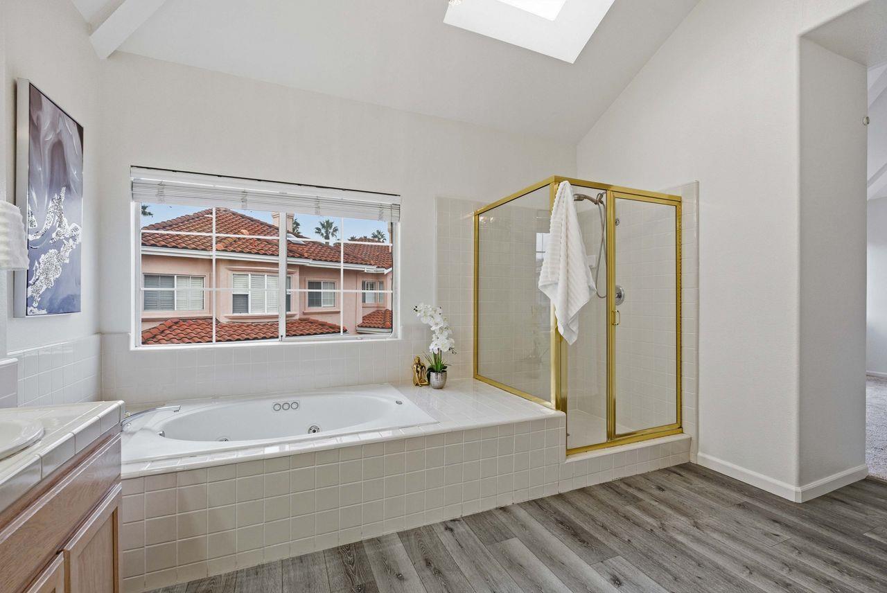 2207 Vizcaya Circle