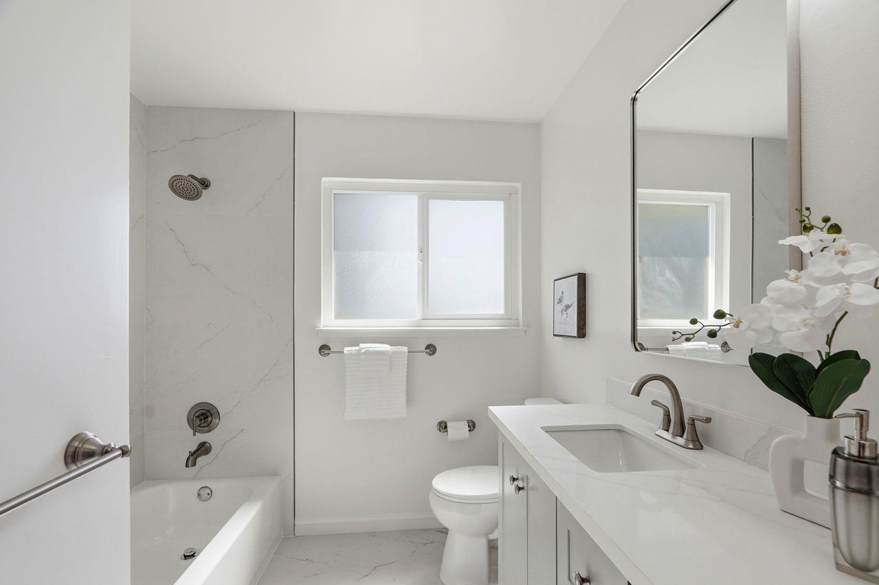 1006 Shadow Brook Drive