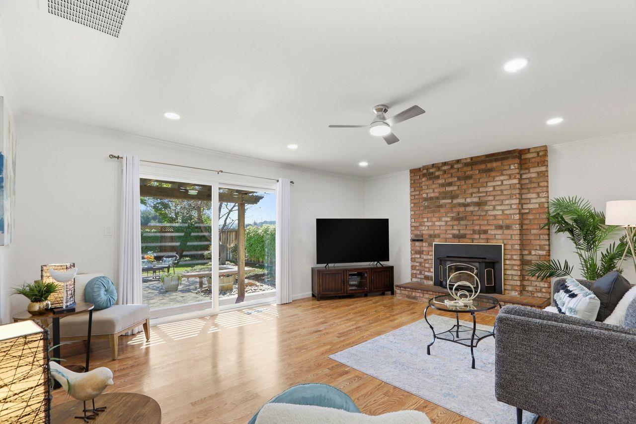 1006 Shadow Brook Drive