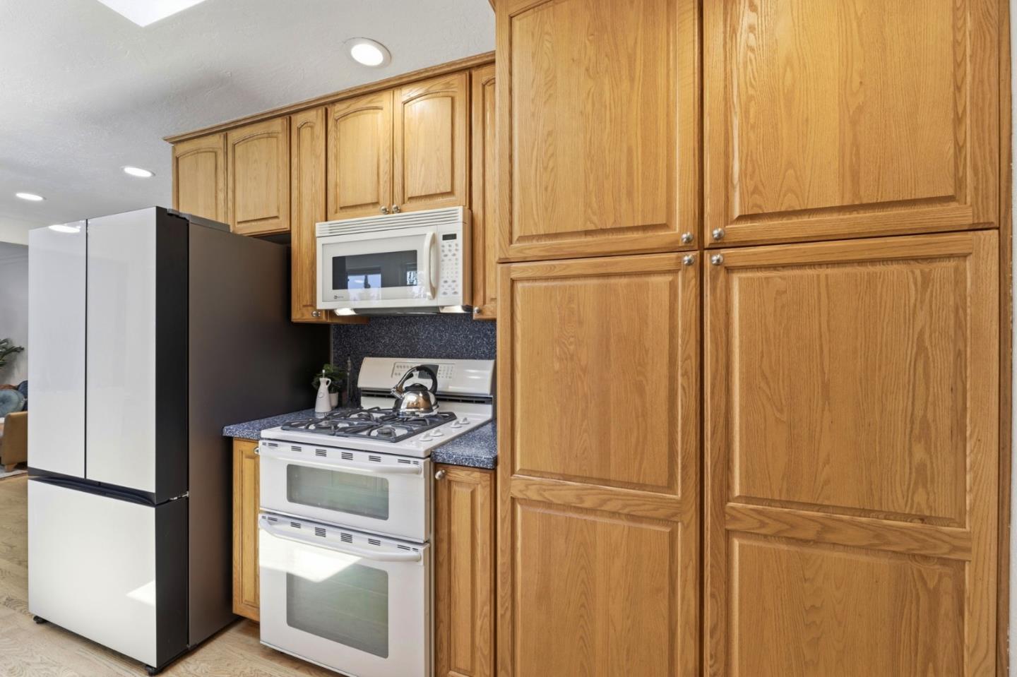 5897 Erskine CT