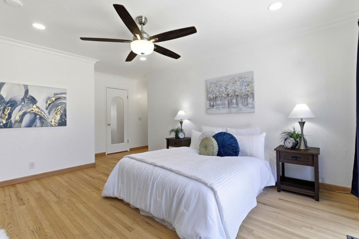 5897 Erskine CT