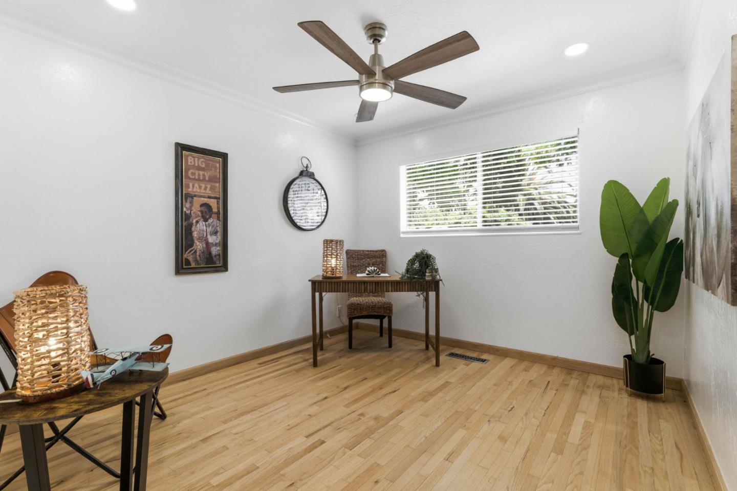 5897 Erskine CT