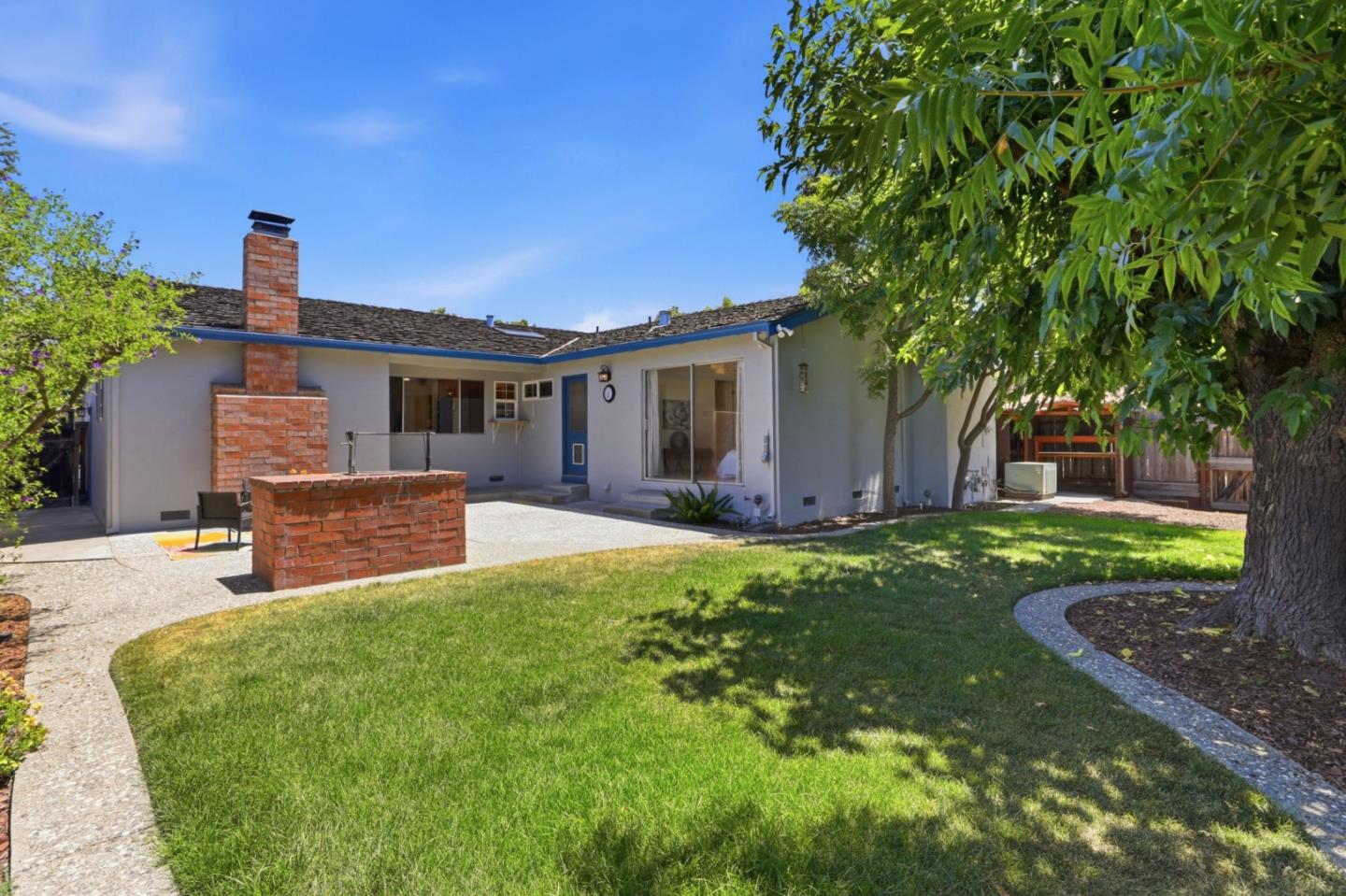 5897 Erskine CT