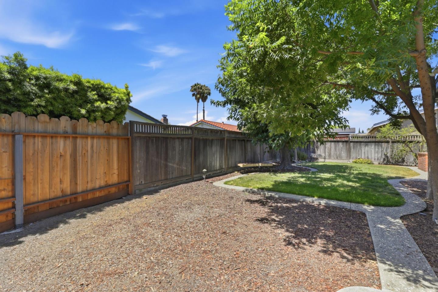 5897 Erskine CT