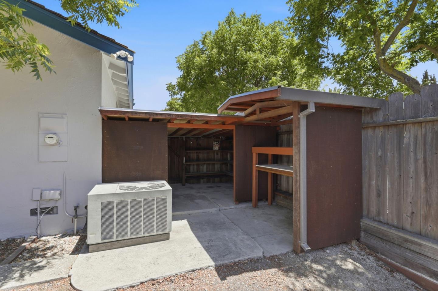 5897 Erskine CT