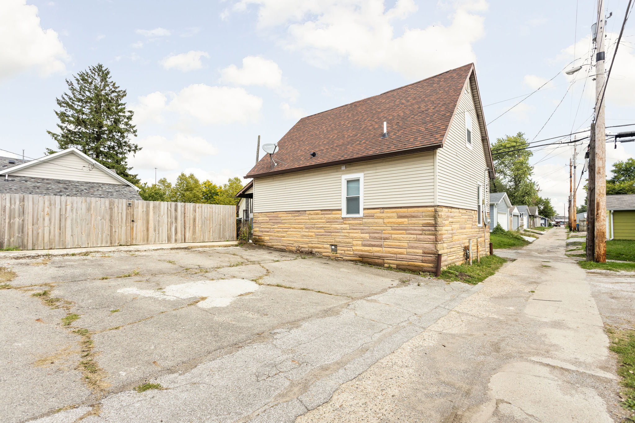 343 E Morris Street