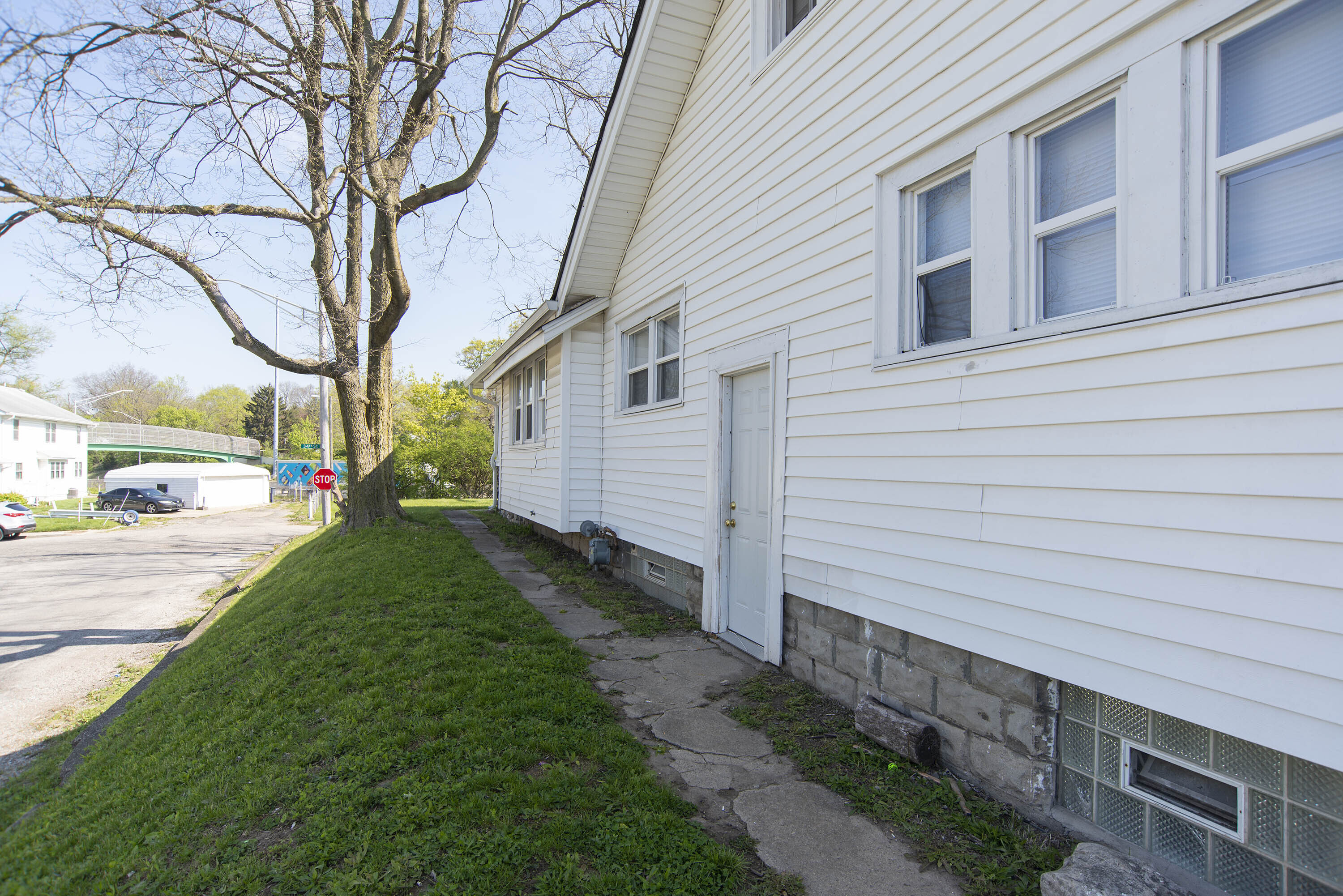 1265 W 34th Street