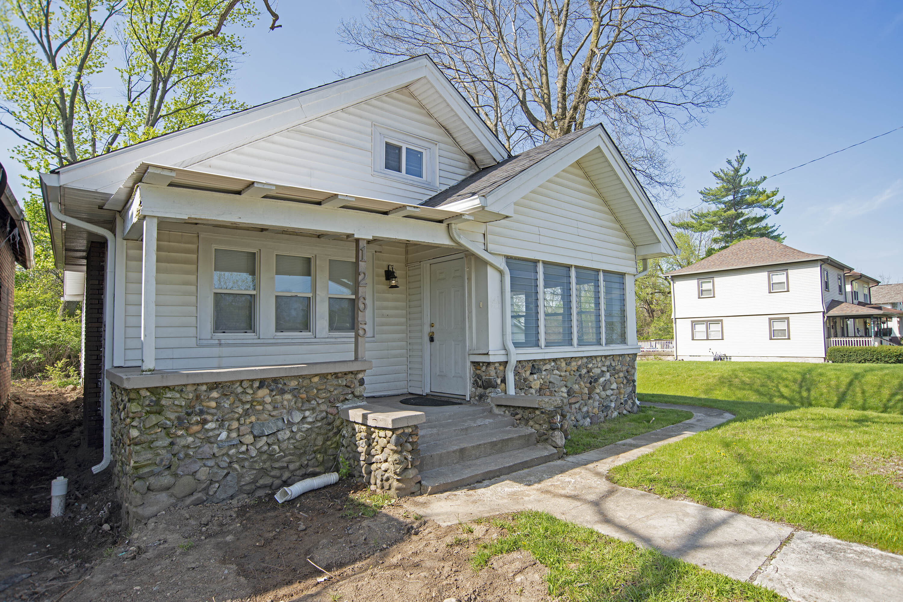 1265 W 34th Street