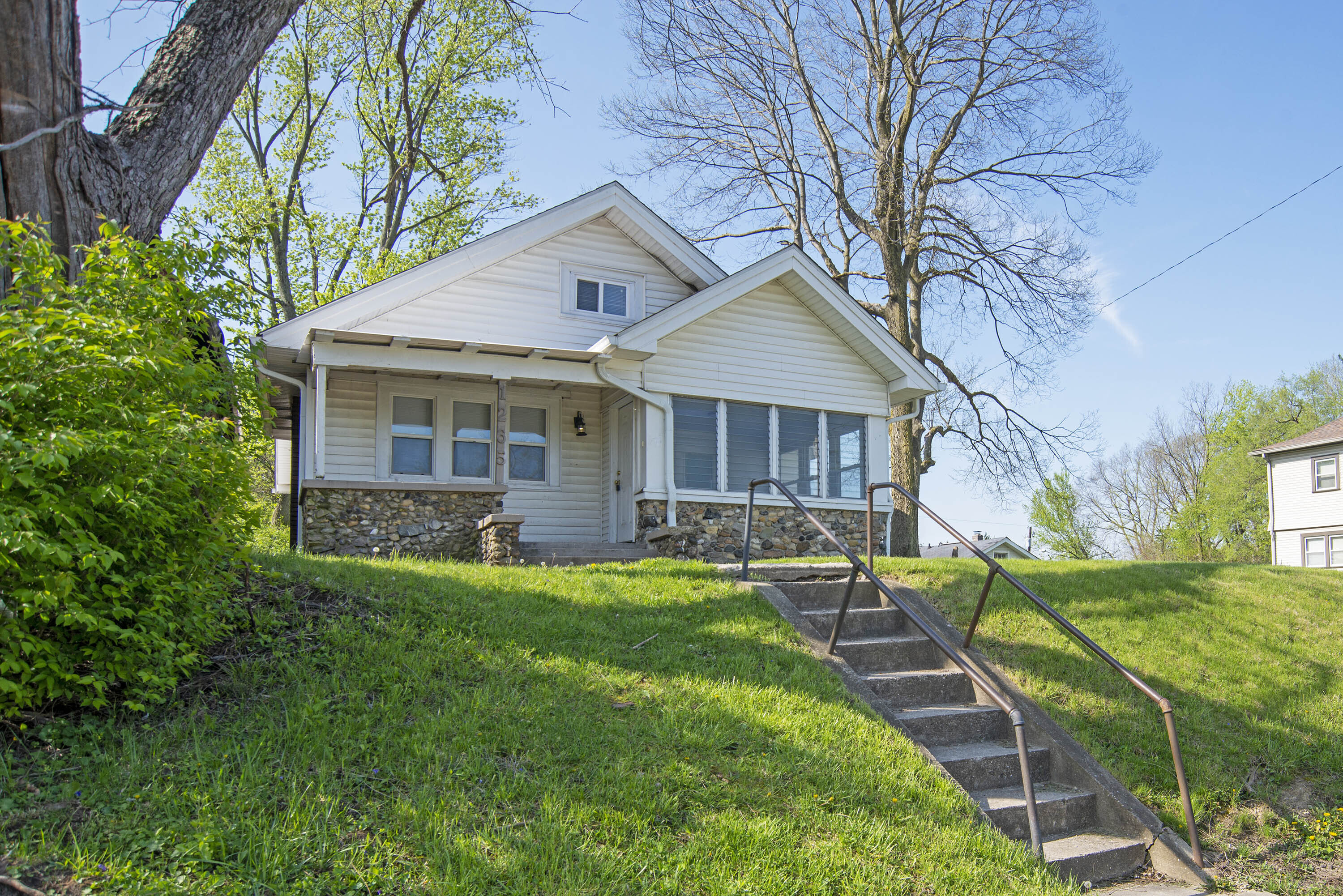 1265 W 34th Street