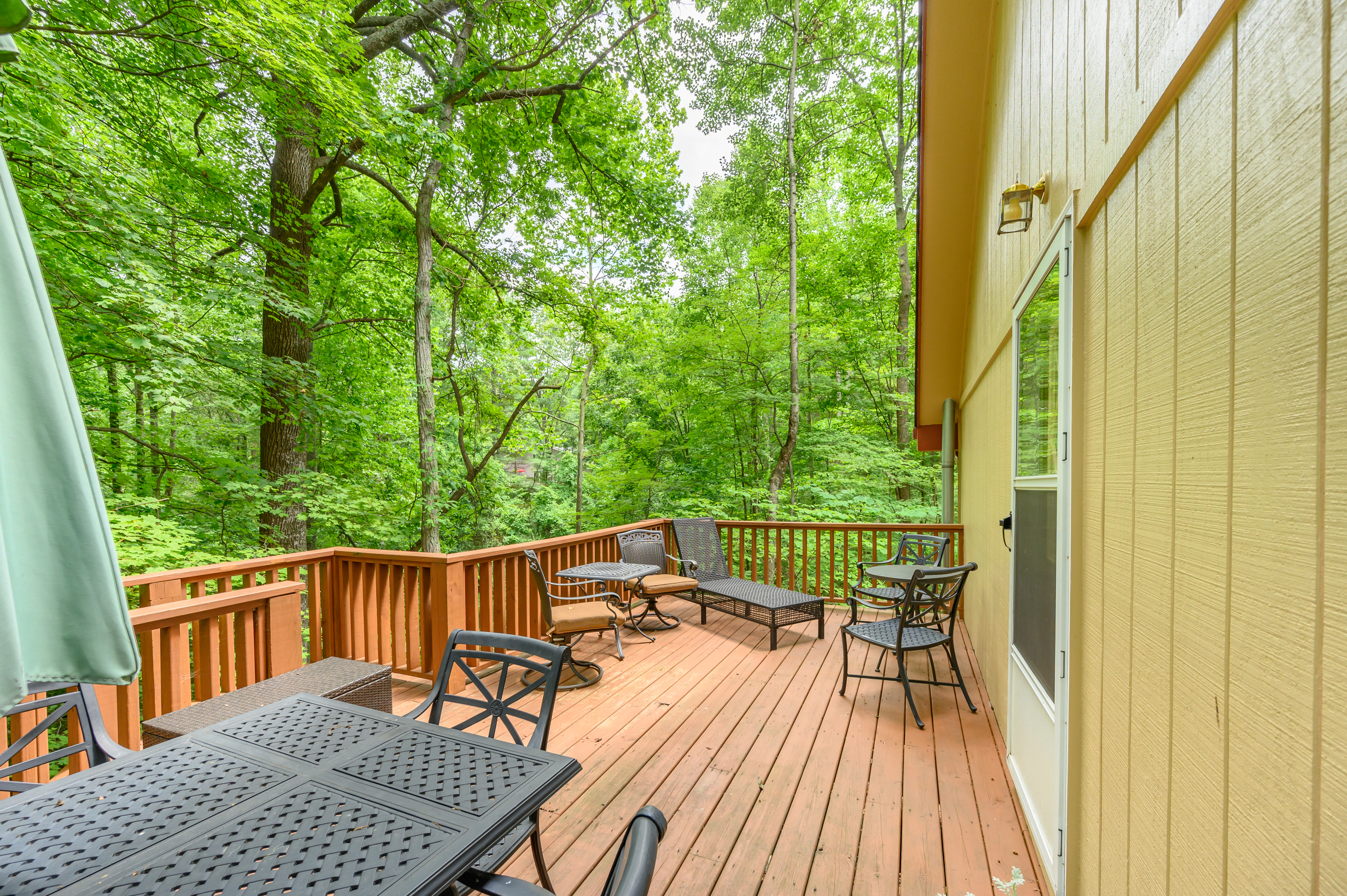 4000 Clay Lick Road