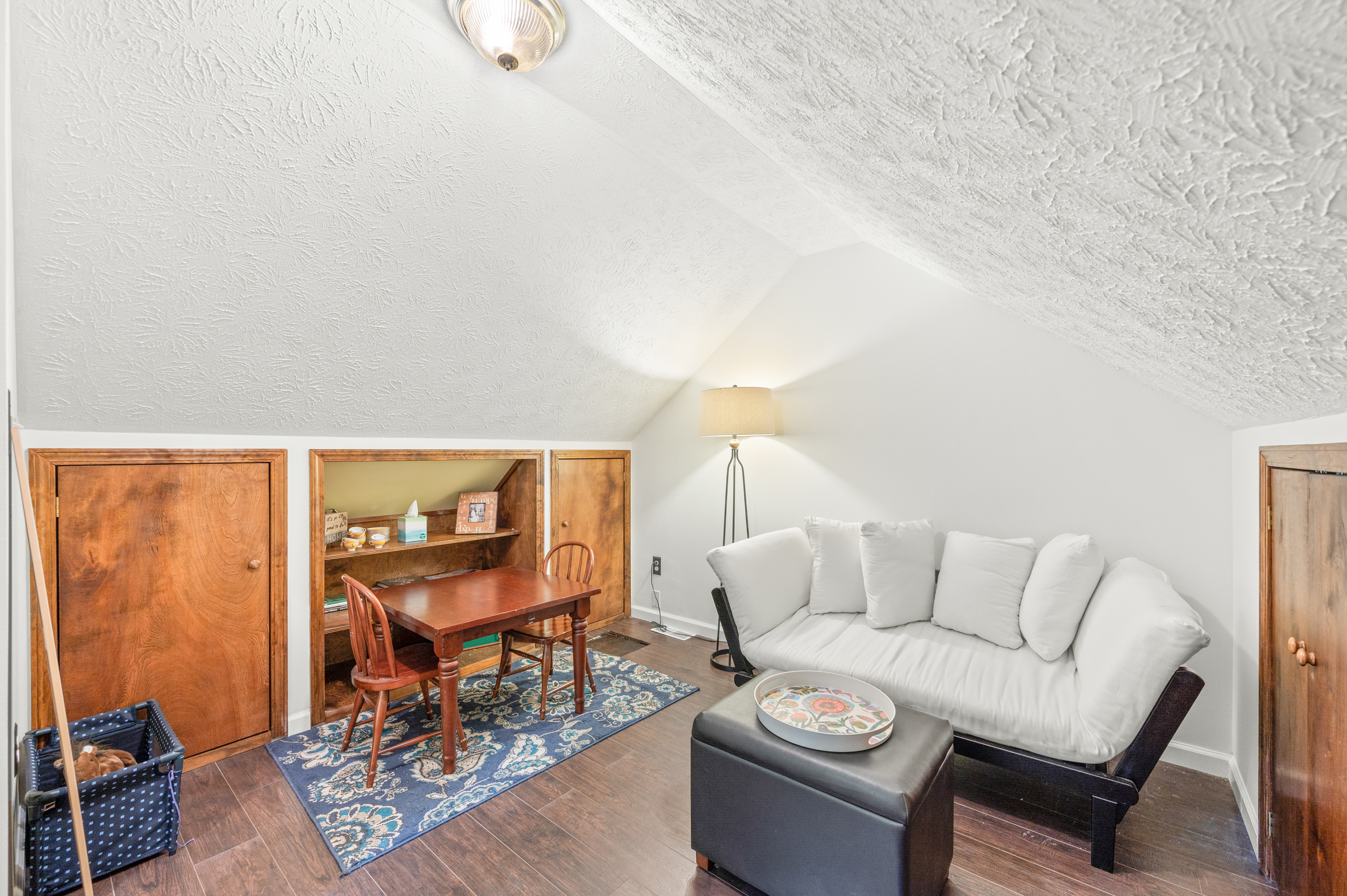 4000 Clay Lick Road