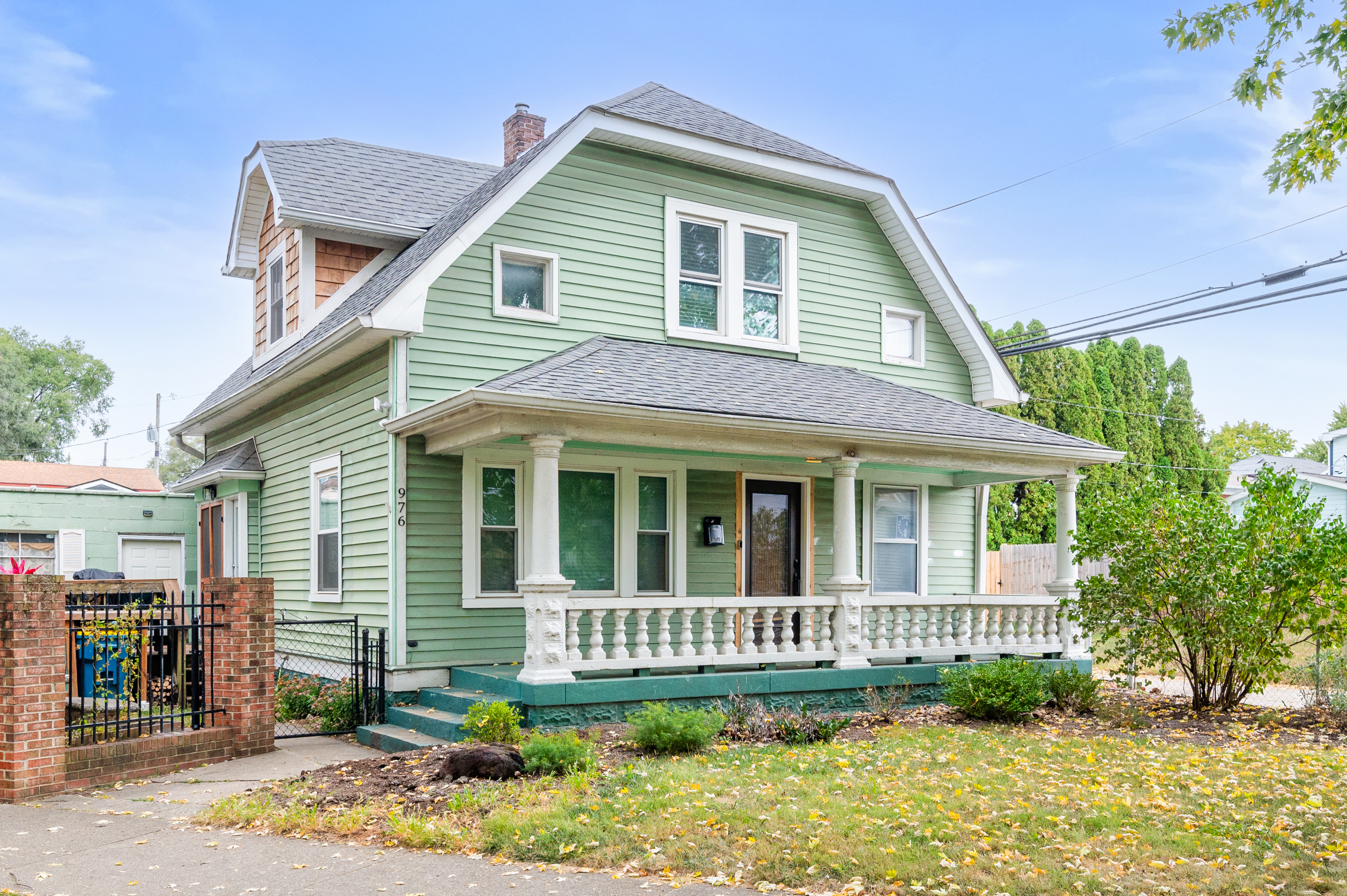 976 E Pleasant Run Pkwy N Drive
