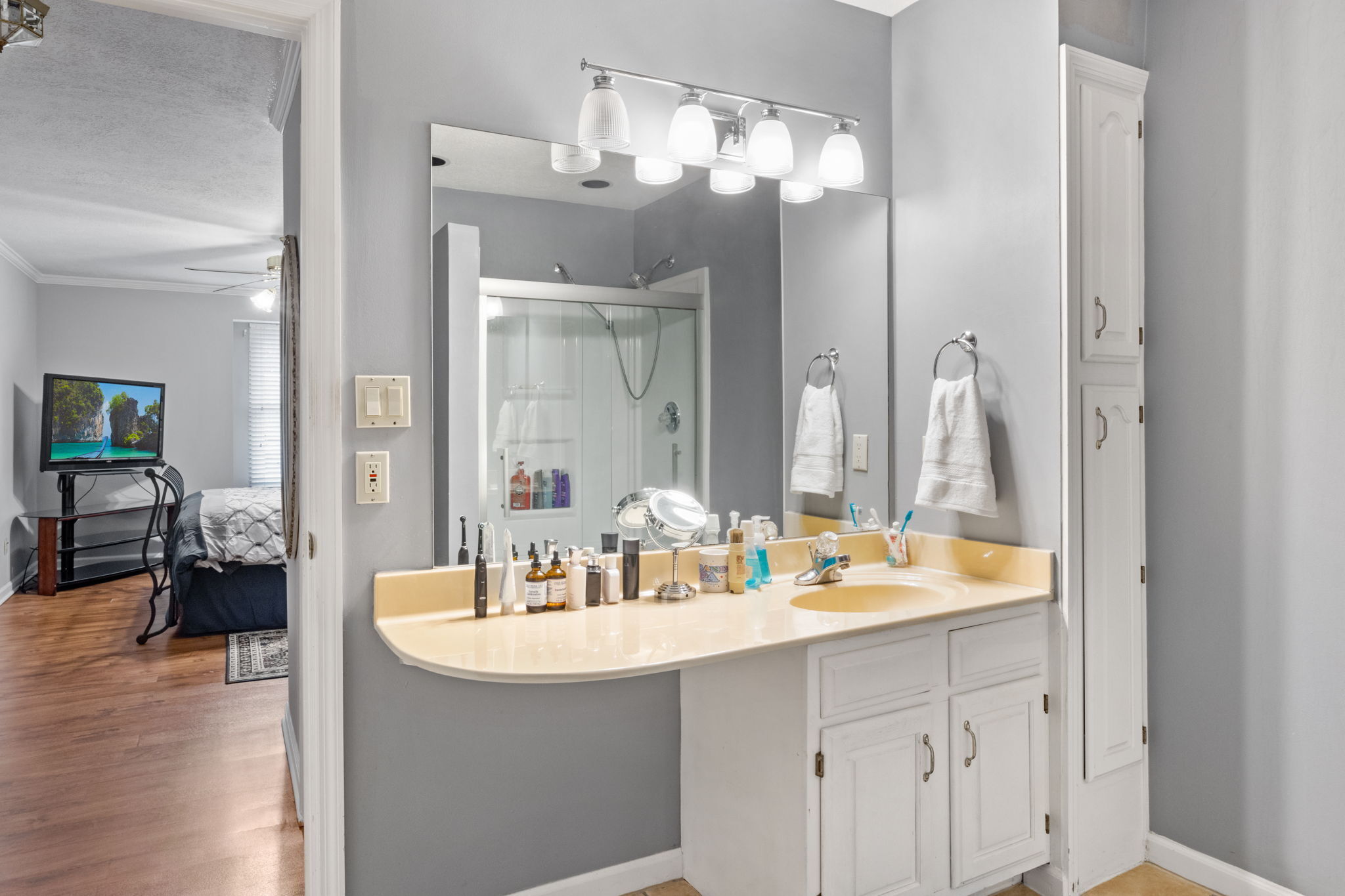 8935 Stonegate Road Unit: A