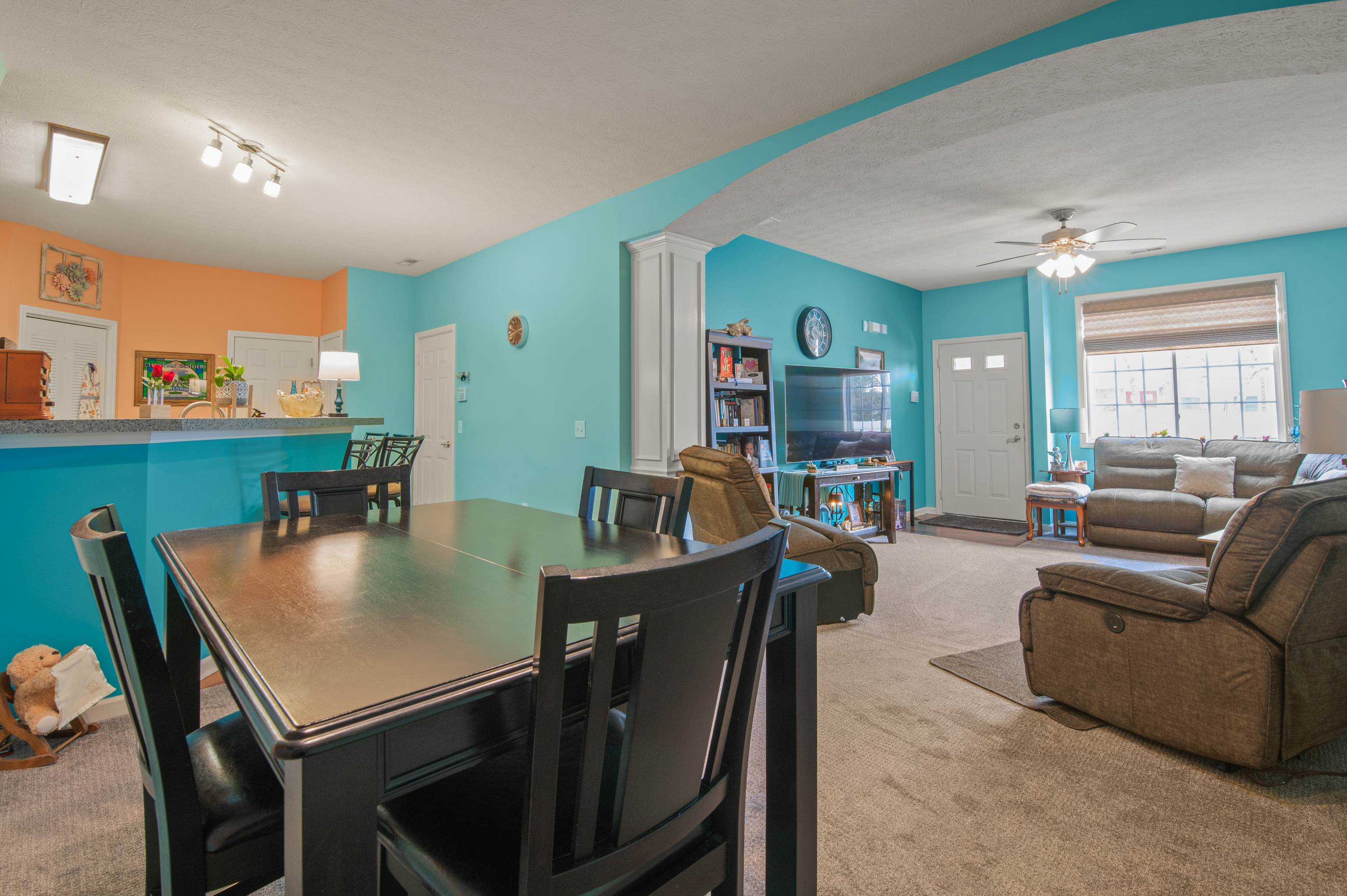8156 Shores Edge Way