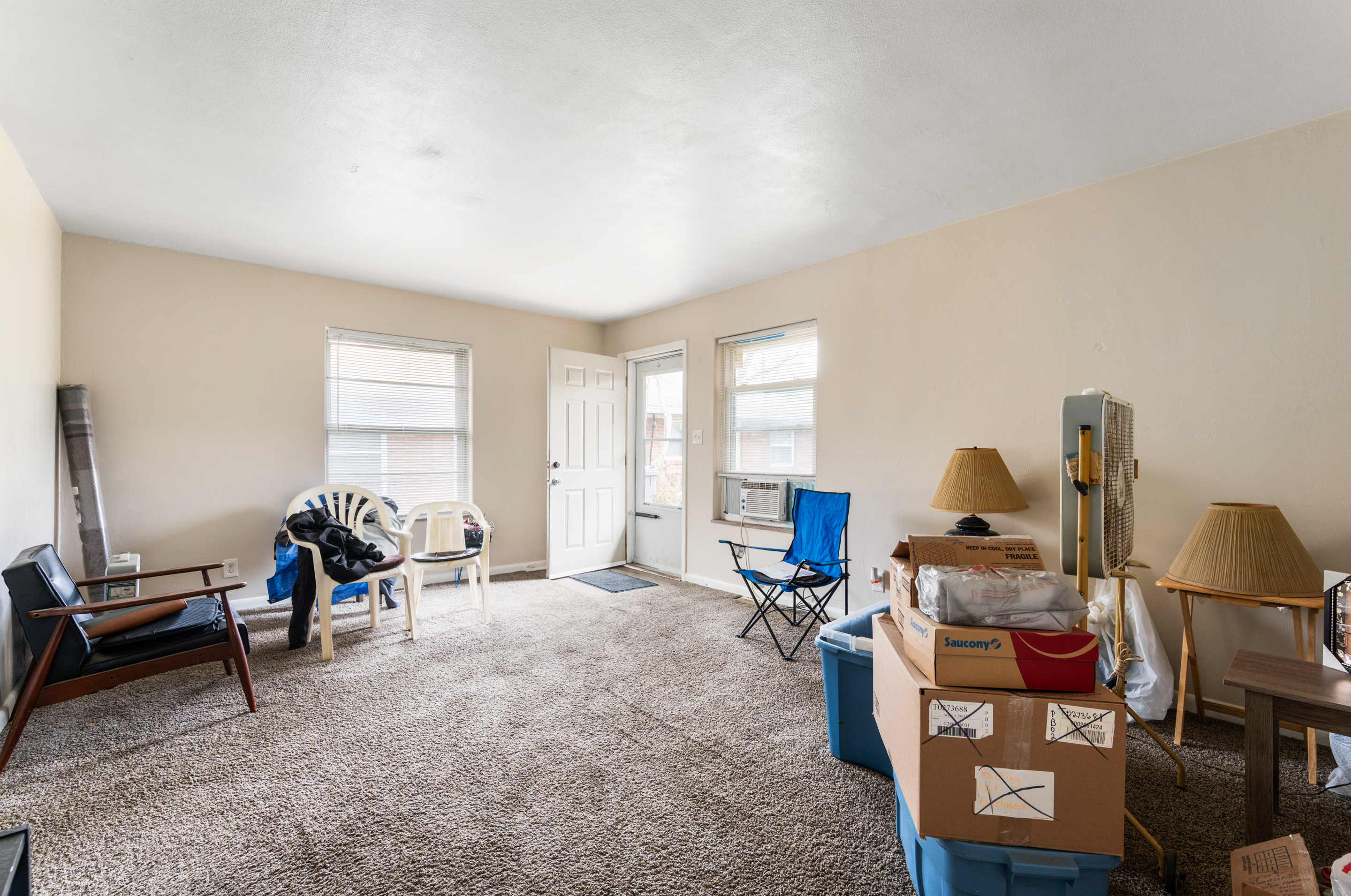 3468 N Dearborn Street