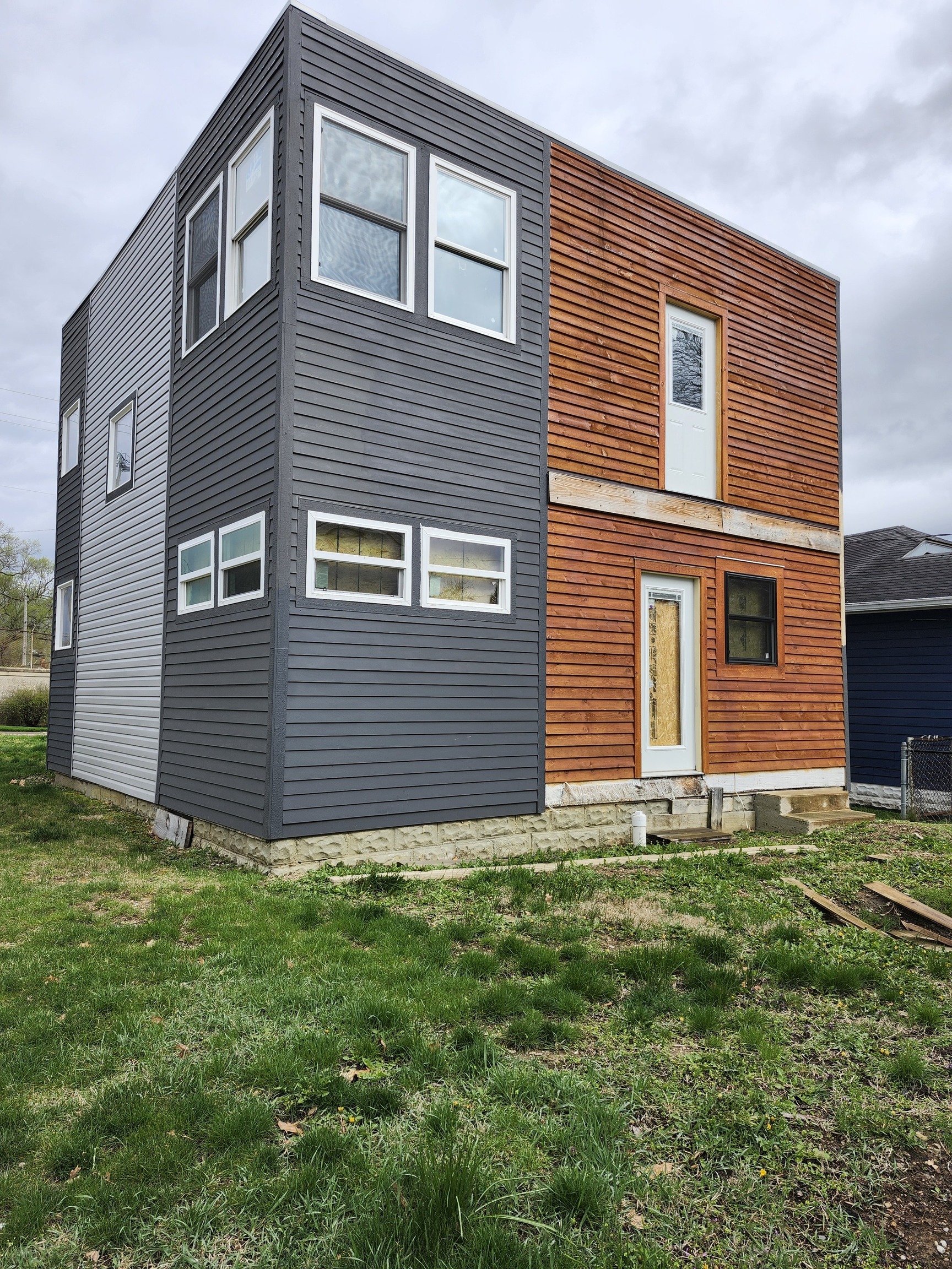 2302 S Pennsylvania Street