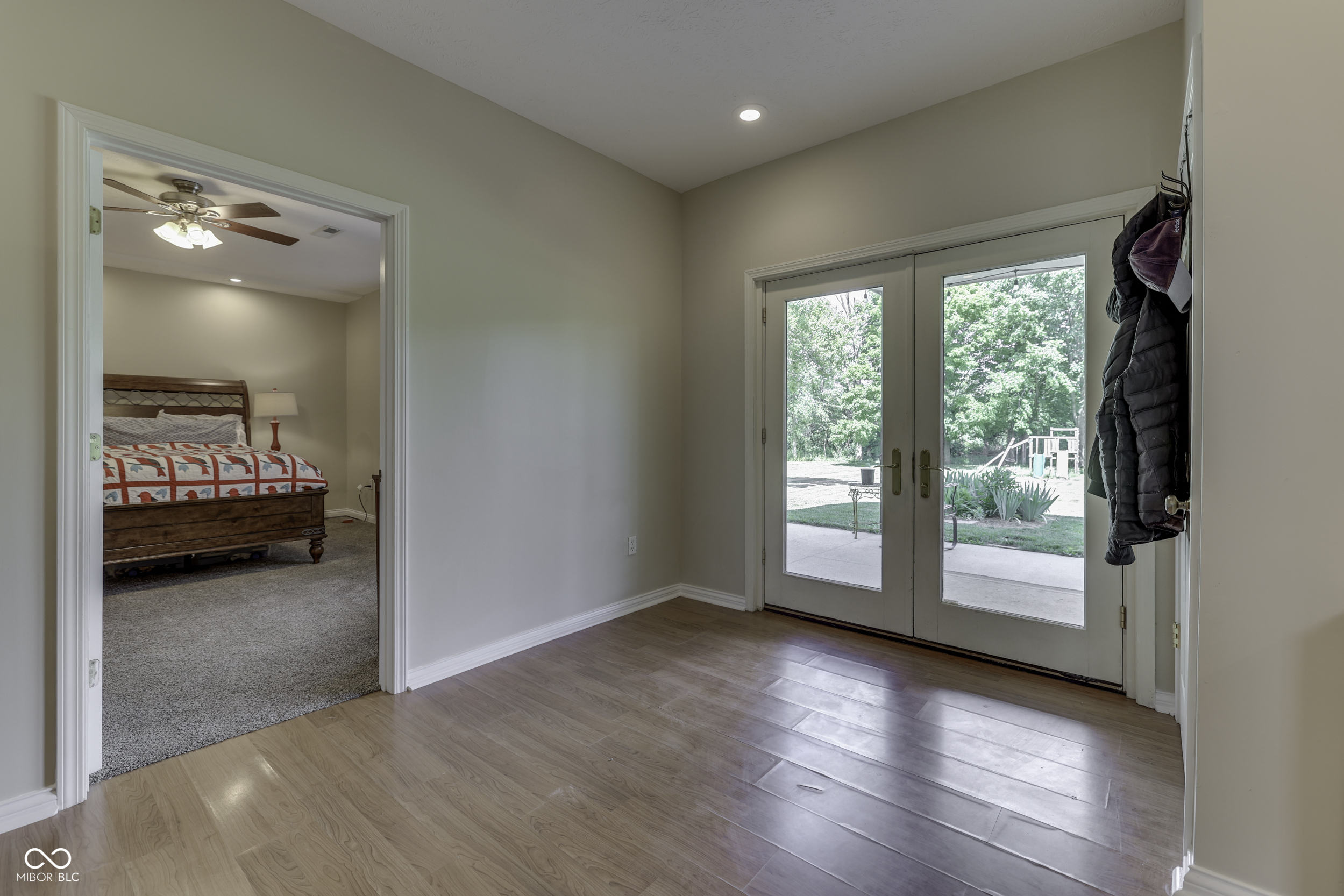 7405 State Road 42