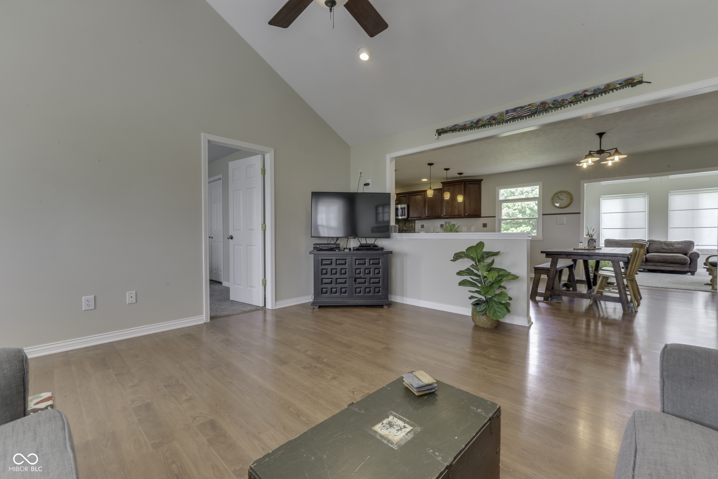 7405 State Road 42