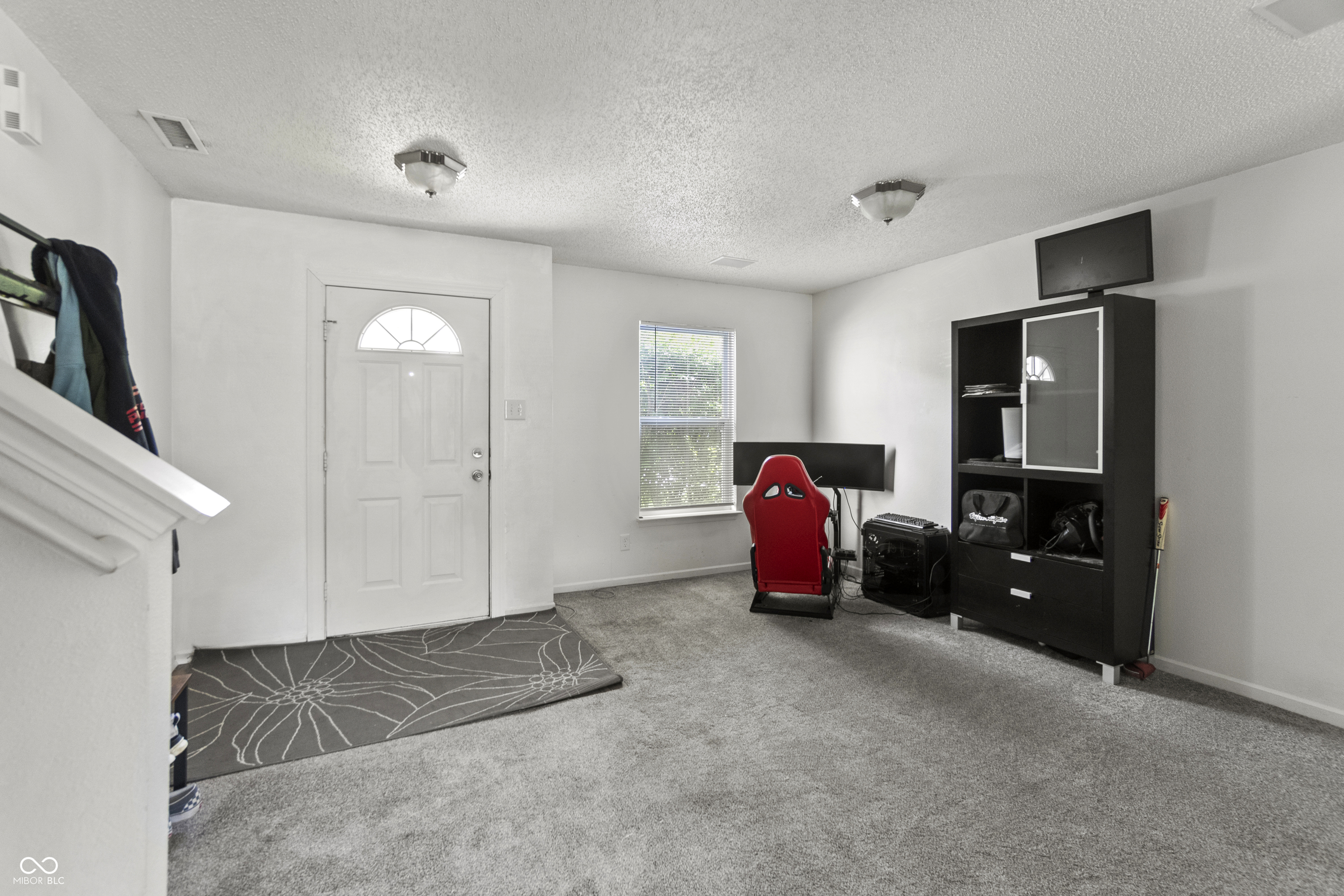 10197 Arrowhead Court