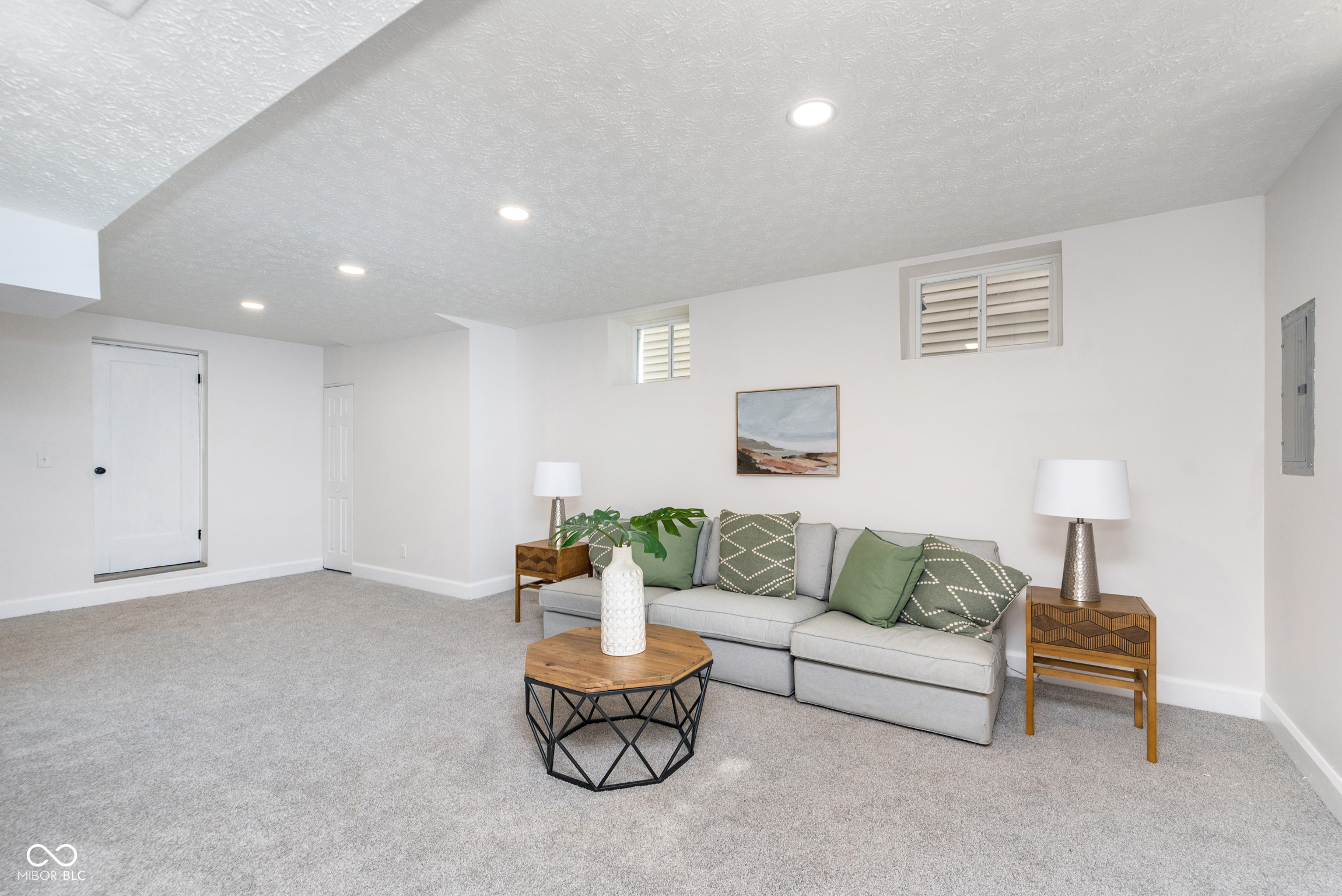 62 N 13th Avenue