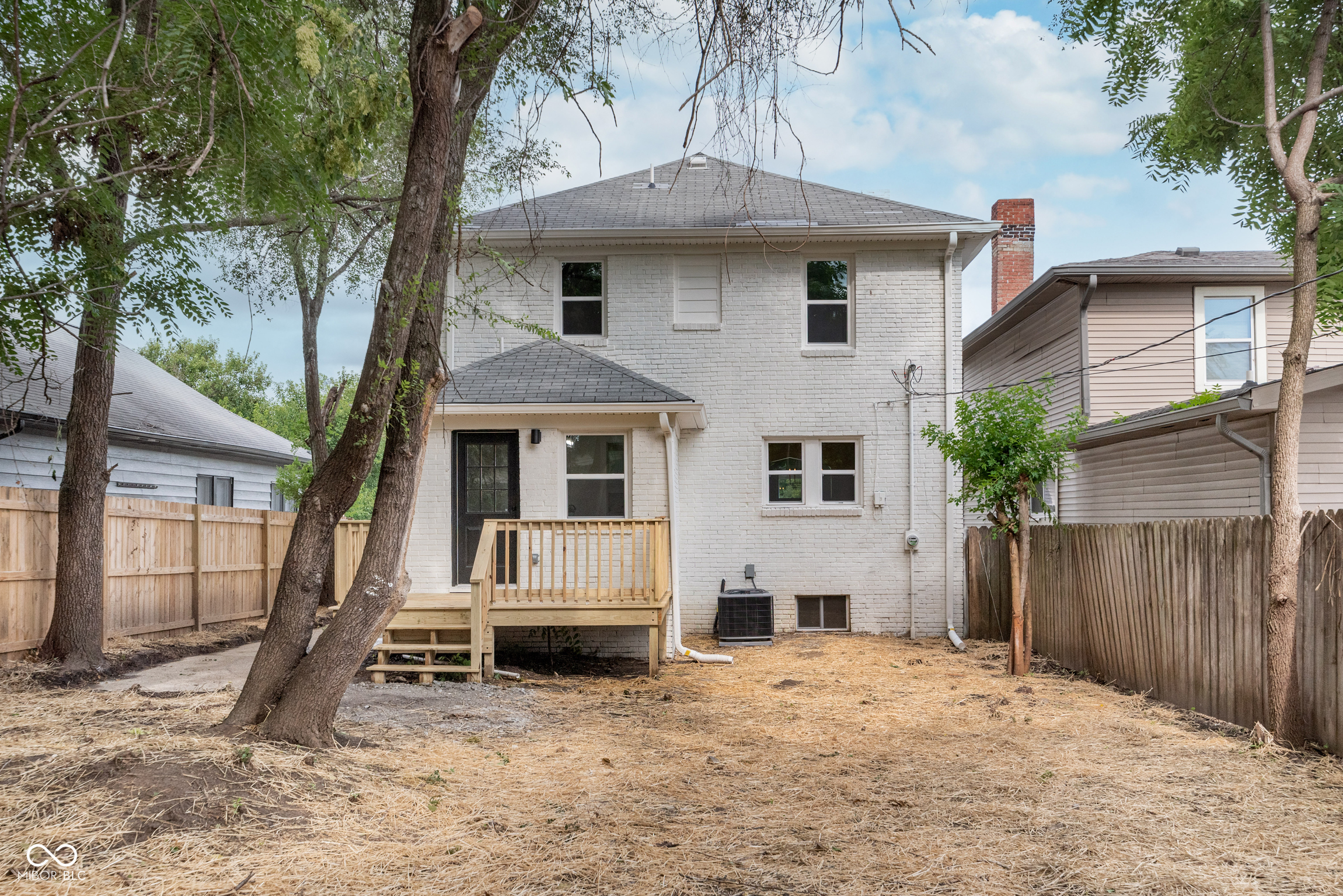 62 N 13th Avenue