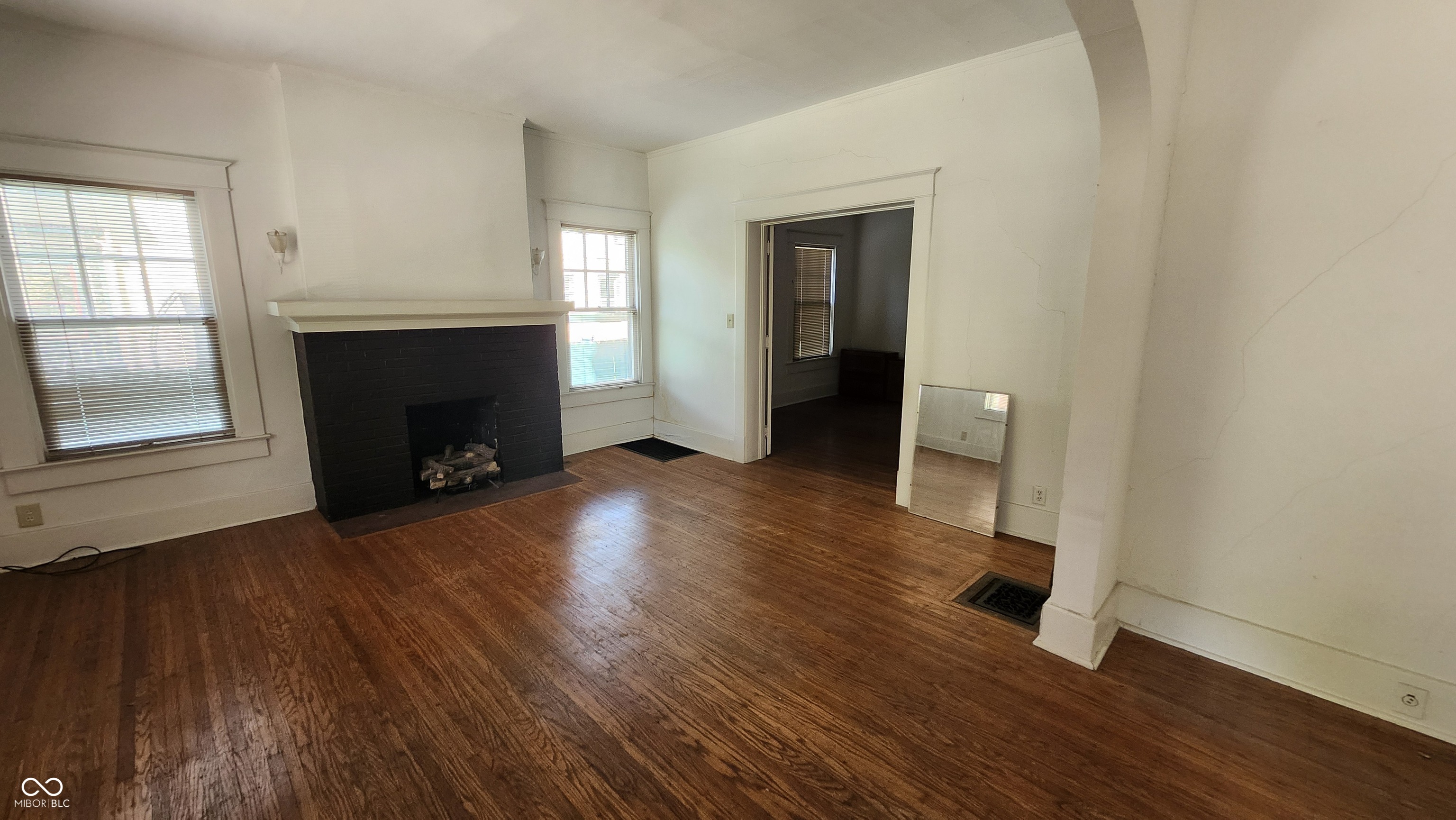 875 Woodruff Place Middle Drive